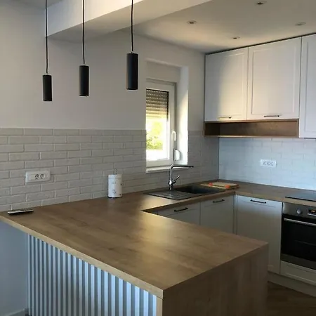 Apartman Eleven *